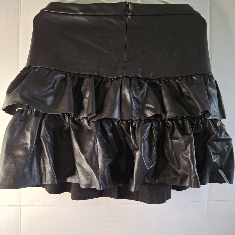 Jacqueline Ferrar Black High-Low Ruffled Skirt